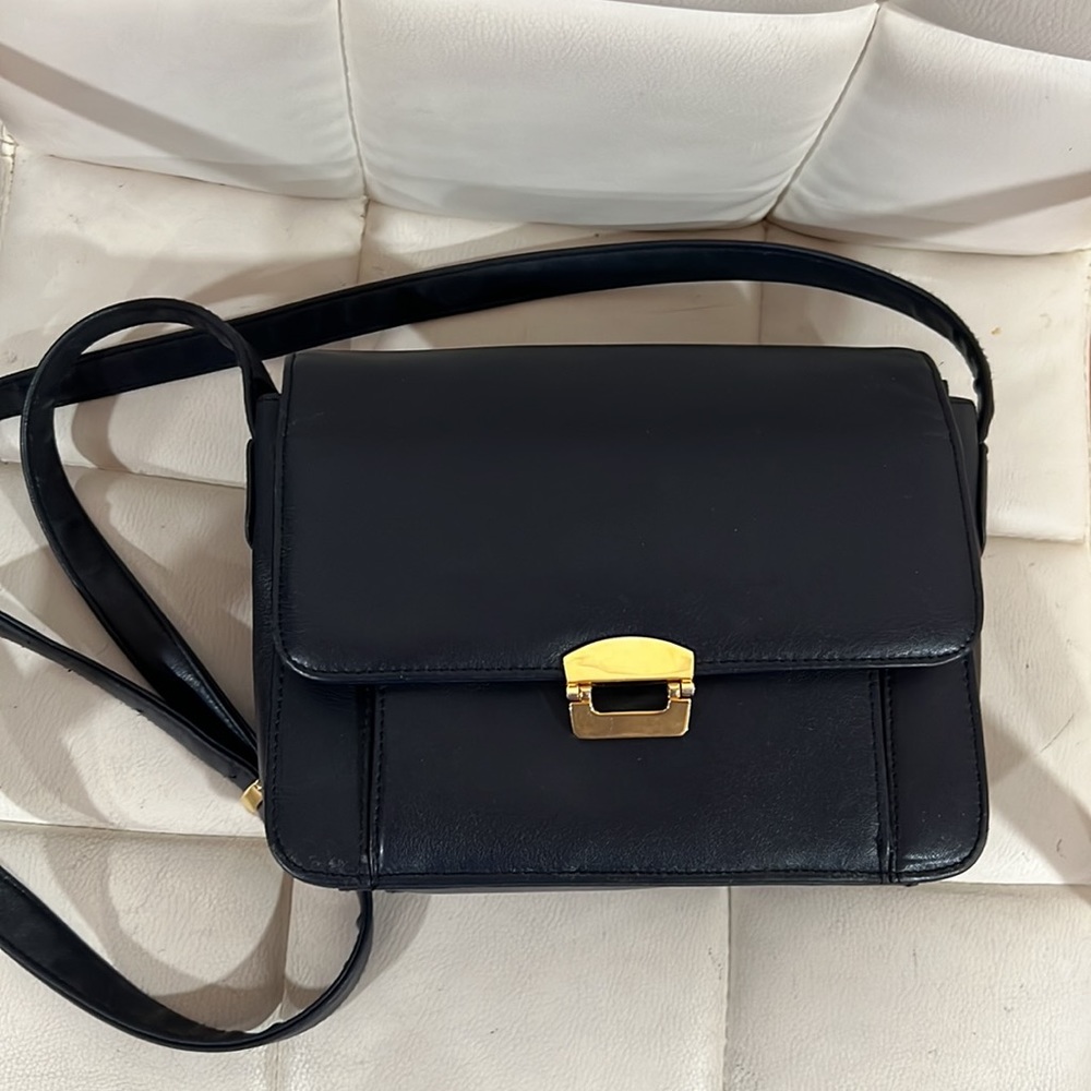 Pre-loved🌸COLETTA GENUINE LEATHER crossbody blue bag